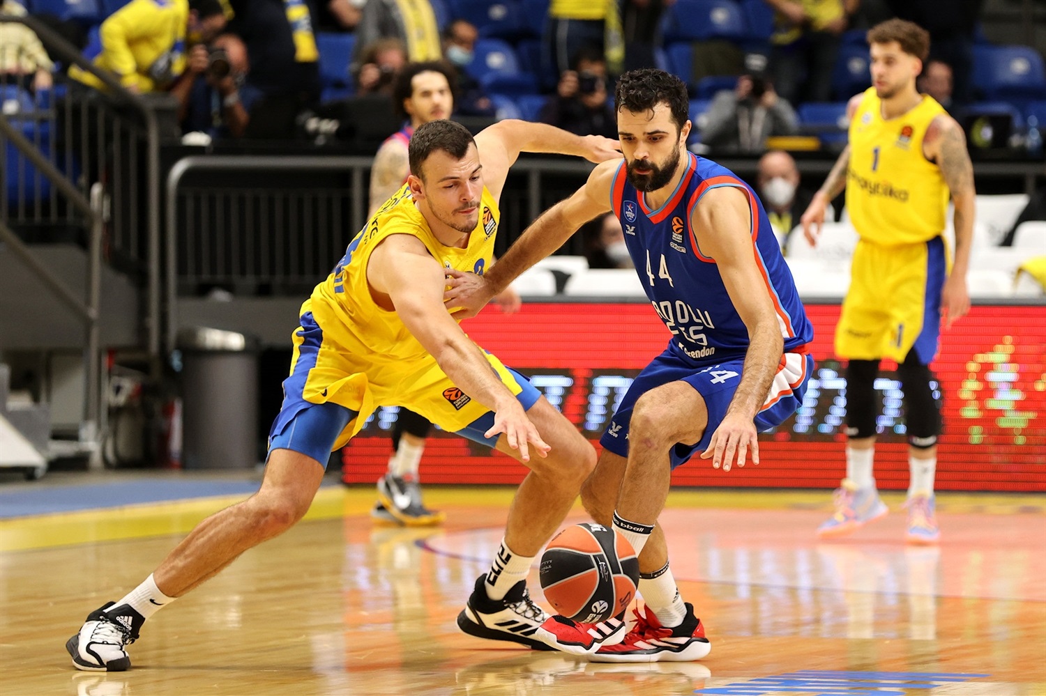 Što ako ? Hrvatska u kvalifikacije s Hezonjom, Benderom, Radoševićem….. kruno-simon-ante-žižić-anadolu-efes-maccabi-tel-aviv-euroliga-košarka